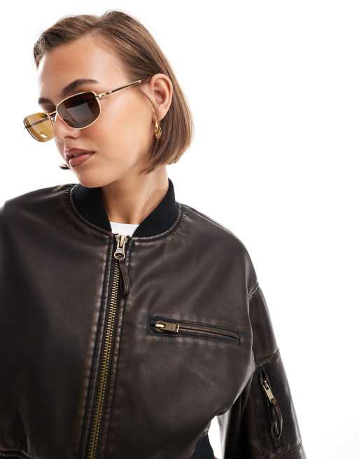 Chaqueta bomber corta burdeos lavado de tejido efecto cuero de ASOS DESIGN, 2 de 4