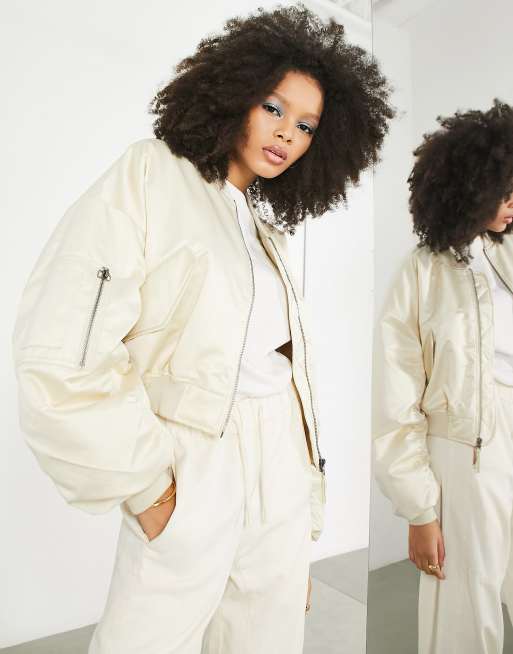 Chaqueta bomber corta color piedra de satén de ASOS EDITION