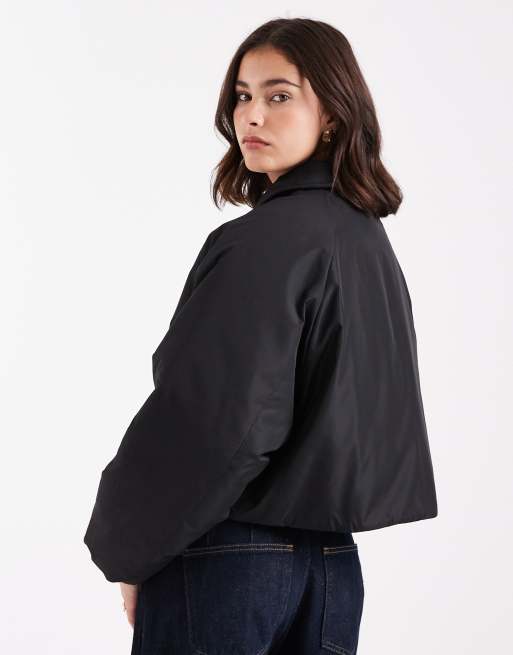 Chaqueta bomber corta negra acolchada con solapas de Brave Soul, 4 de 4