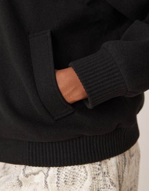 Chaqueta bomber corta negra con botones de presión de New Look Curve, 3 de 4