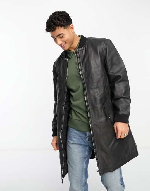 Chaqueta bomber larga negra acolchada de Bolongaro Trevor