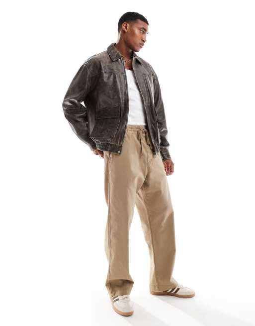 Chaqueta bomber marrón extragrande con acabado lavado de cuero auténtico premium de ASOS DESIGN, 2 de 4
