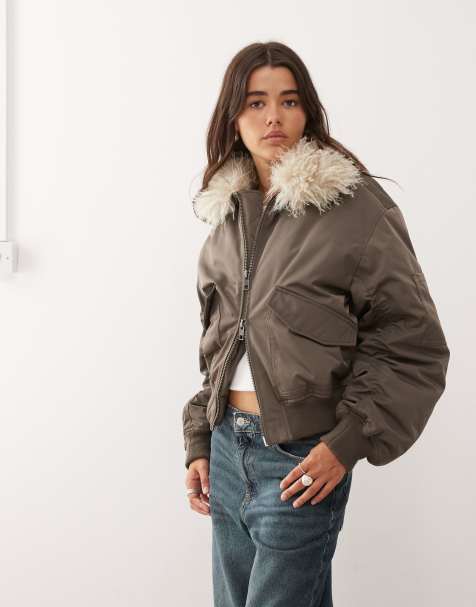 Chaqueta bomber marrón topo con solapas de piel sintética exclusiva en ASOS de Weekday - view 1