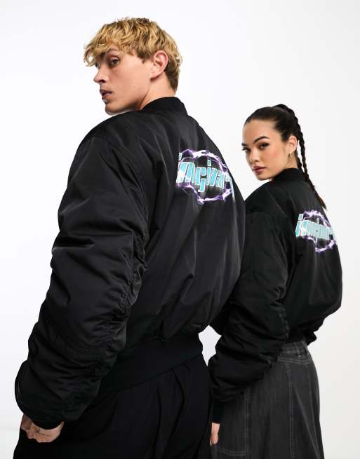 Chaqueta bomber negra con estampado gráfico unisex Jon Flight exclusiva en ASOS de Weekday