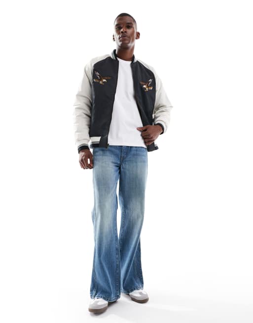 Chaqueta bomber negra de estilo sukajan con diseño reversible Madera de Levi's, 3 de 5