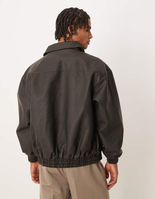 Chaqueta bomber negra extragrande de cuero sintético de Brave Soul, 3 de 5