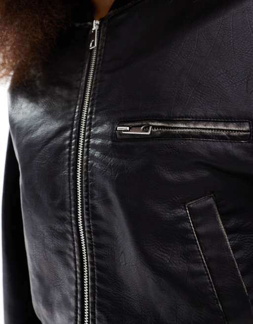 Chaqueta bomber negro vintage de tejido efecto cuero de Pimkie, 2 de 4