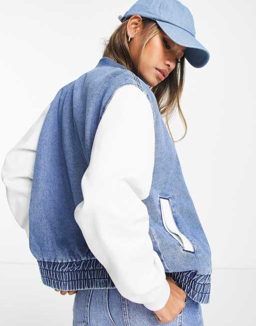 Chaqueta bomber vaquera azul de estilo universitario de Only, 2 de 4