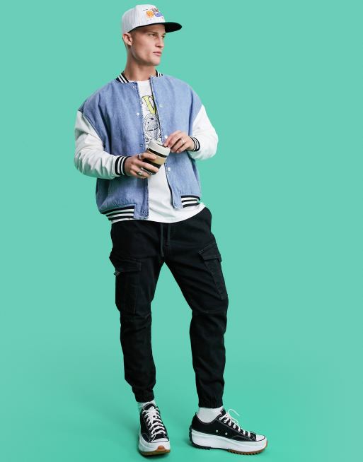 Chaqueta bomber vaquera azul extragrande de estilo universitario con ribetes de ASOS DESIGN, 3 de 4