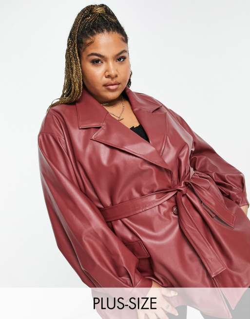 Chaqueta burdeos con mangas abullonadas y cinturón de poliuretano Coralie de Threadbare Plus