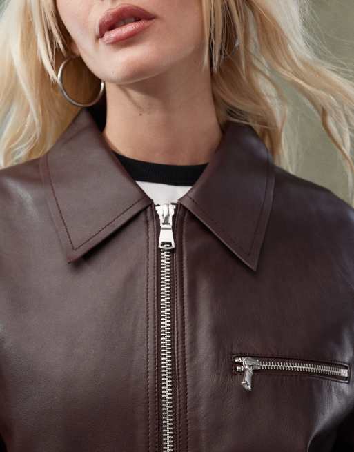 Chaqueta burdeos con solapas y detalle de bolsillo de cuero de ASOS DESIGN, 3 de 4