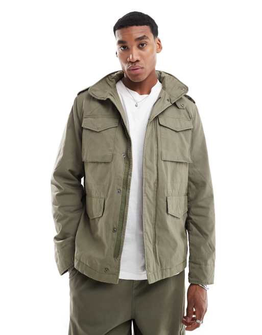 Chaqueta caqui con diseno militar de Scalpers
