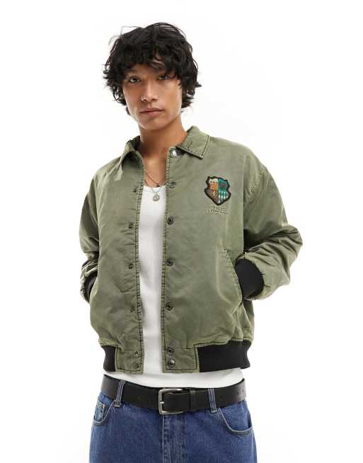Chaqueta caqui con escudo de nailon de GUESS Originals, 2 de 4