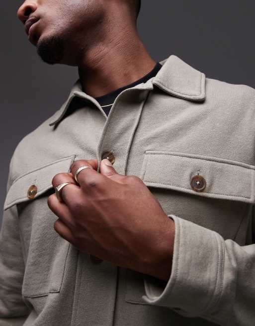 Chaqueta caqui estilo camisa abotonada extragrande de mezcla de lino de Topman, 3 de 4