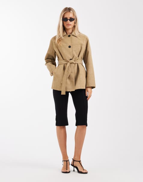 Chaqueta color camel con botones y lazada en la cintura de cuero sintético de 4th & Reckless - view 1