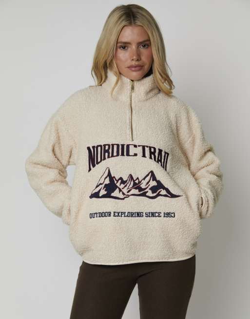 Chaqueta color crema con media cremallera de borreguito Nordic Trail de South Beach 