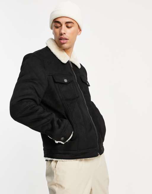 Chaqueta color crudo y negro con forro de borreguito de River Island