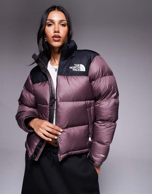 Chaqueta color cuarzo oscuro y negro TNF 1996 Retro Nuptse de The North Face