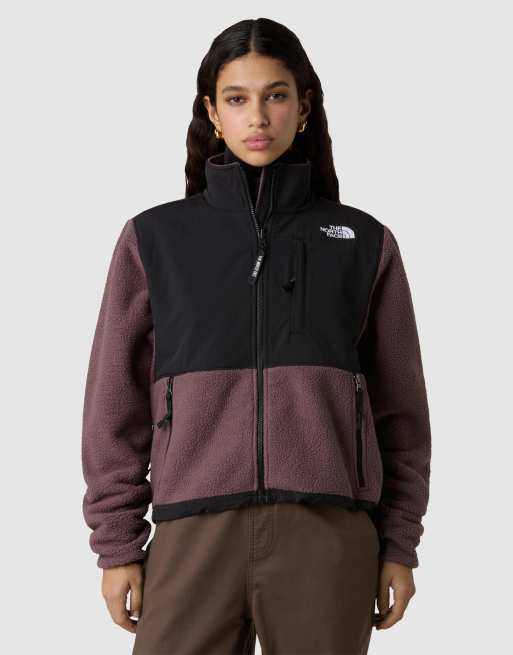 Chaqueta color cuarzo oscuro y negro TNF Retro Denali de The North Face