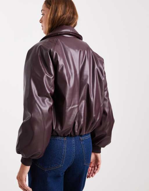 Chaqueta color grosella oscuro acolchada de cuero sintético de Cotton On, 4 de 4