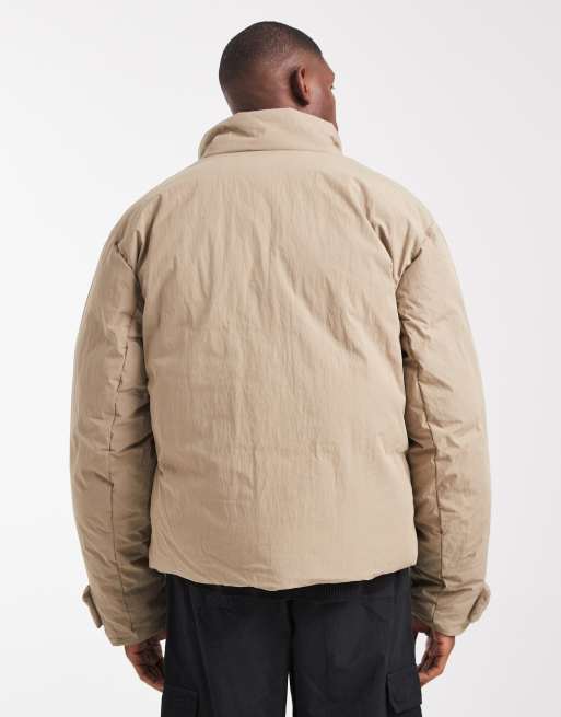 Chaqueta color piedra con cuello alzado de ASOS DESIGN, 3 de 5