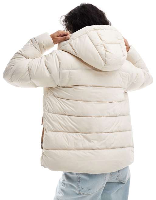 Chaqueta color piedra oscuro con capucha de plumón Harmony Falls de Columbia, 4 de 4