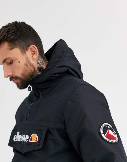 Chaqueta con cremallera 1/4 en negro con diseño acolchado Monterini de ellesse, 3 de 4