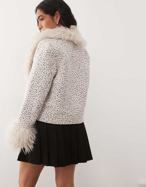 Chaqueta con estampado de lunares de lana y piel sintética de Monki, 4 de 4