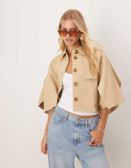 Chaqueta corta color crema extragrande de Mango
