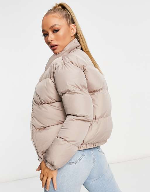 Chaqueta corta color topo de plumas de Threadbare, 3 de 4