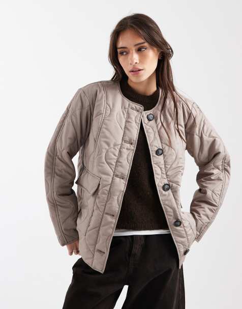 Chaqueta corta gris piedra lunar con diseño guateado ondulado y bolsillos de Vero Moda - view 1