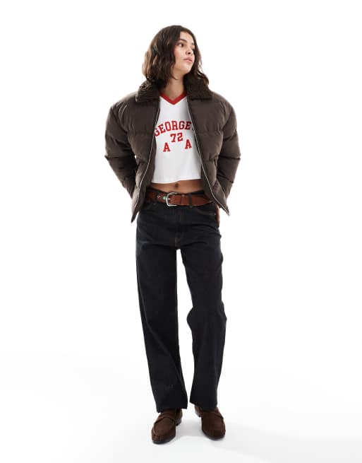 Chaqueta corta marrón acolchada con solapas de borreguito de Brave Soul, 3 de 4