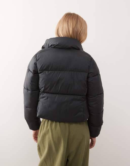 Chaqueta corta negra acolchada Puffect II de Columbia, 4 de 4