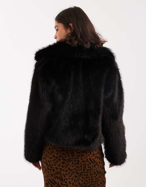 Chaqueta corta negra de piel sintética de Miss Selfridge, 3 de 4