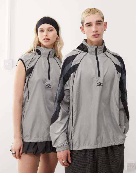 Chaqueta cortavientos gris y multicolor con mangas extraíbles por cremallera de Umbro - view 1