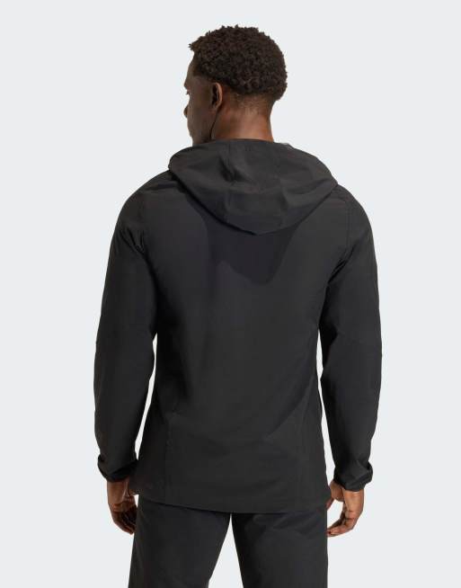 Chaqueta cortavientos negra Tiro Travel de adidas Performance, 2 de 4