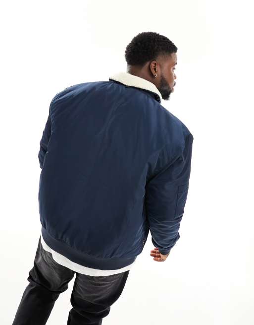 Chaqueta de aviador azul marino con cuello de borreguito de Le Breve Plus, 4 de 4
