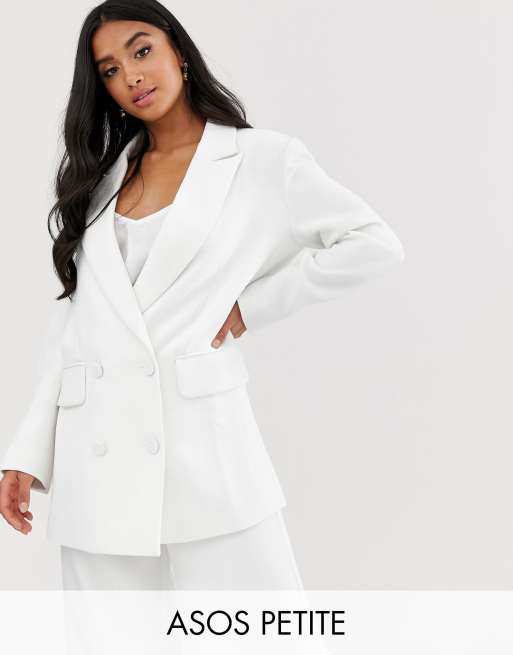 Chaqueta de doble botonadura y pantalones de pernera ancha en blanco de ASOS EDITION Petite, 2 de 3