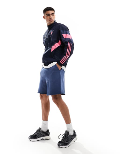 Chaqueta de chándal azul oscuro con diseño del Juventus de adidas