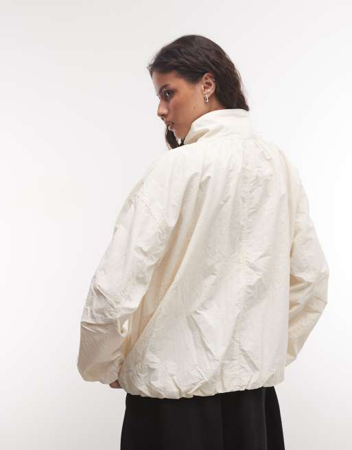 Chaqueta de chándal blanco hueso extragrande con bajo abullonado de ASOS DESIGN, 4 de 4