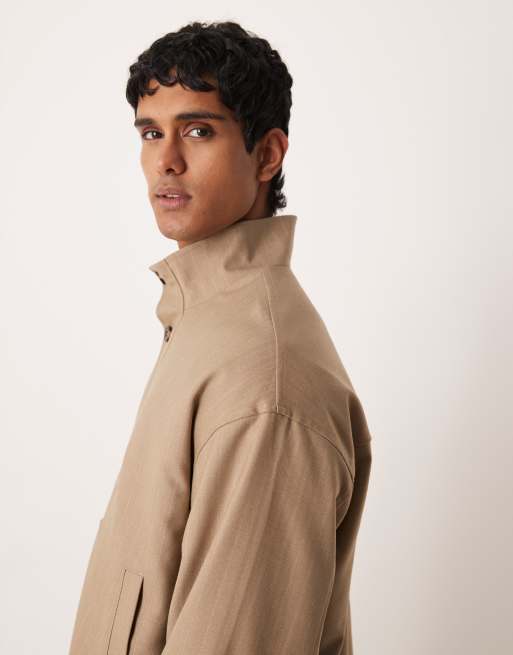 Chaqueta de chándal marrón holgada elegante con raya diplomática de ASOS DESIGN, 4 de 5
