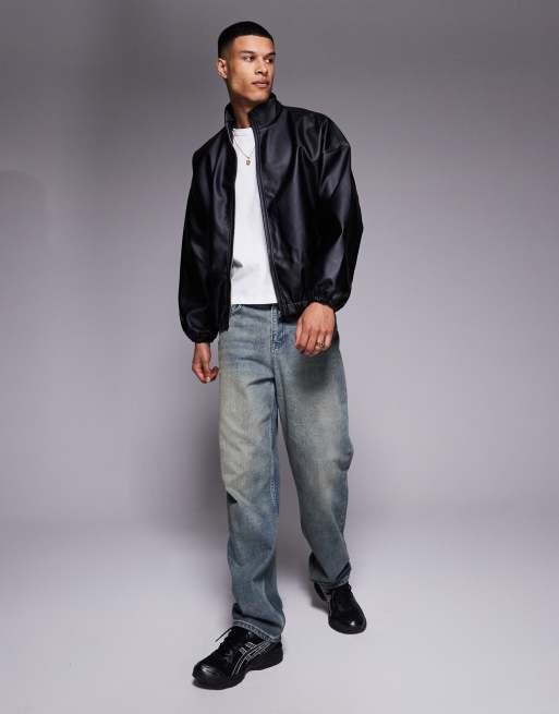 Chaqueta de chándal negra extragrande de cuero sintético de ASOS DESIGN, 2 de 4