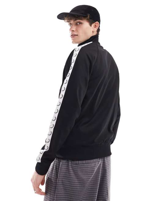 Chaqueta de chándal negro con cintas de Fred Perry, 3 de 4