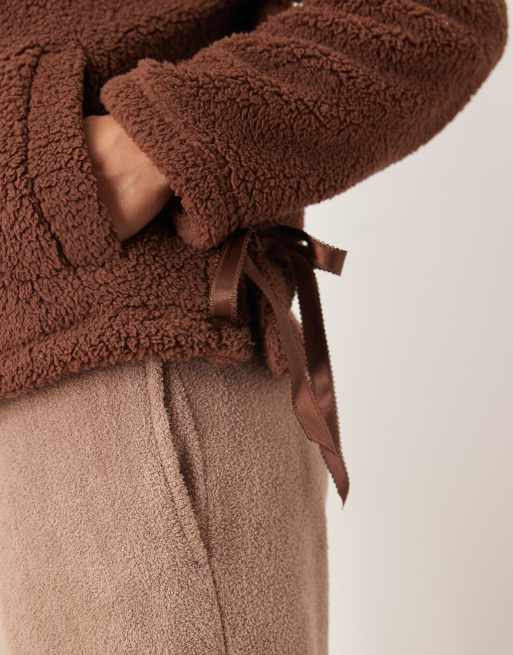 Chaqueta de estar por casa marrón de felpa agradable de ASOS DESIGN, 4 de 4
