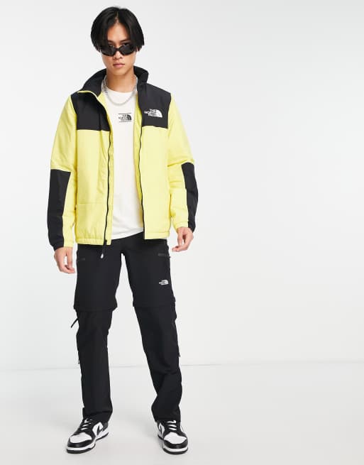 Chaqueta de plumas amarilla y negra Gosei de The North Face, 2 de 4