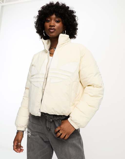 Chaqueta de plumas blanca con logo de trébol de adidas Originals