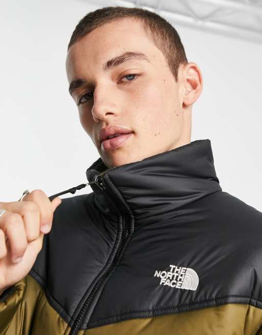 Chaqueta de plumas caqui y negra Saikuru de The North Face, 4 de 4
