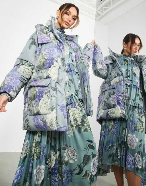 Chaqueta de plumas con estampado floral de ASOS Edition