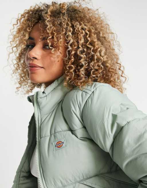 Chaqueta de plumas corta verde jade Atlanta exclusiva en ASOS de Dickies, 3 de 4