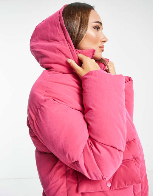 Chaqueta de plumas rosa con tacto aterciopelado de ASOS DESIGN, 3 de 4